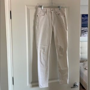 White skinny jeans